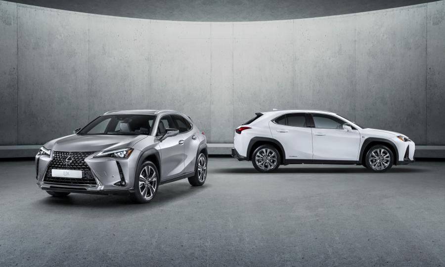  Lexus UX200 2018 года  (WW) (фото 11 из 11)